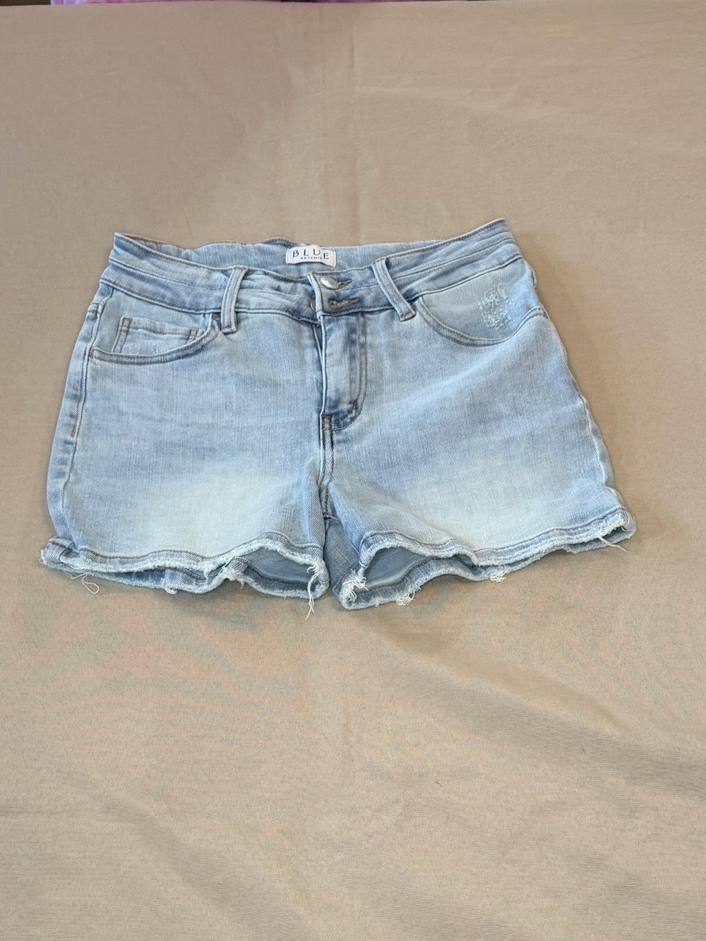 Blue Light-Wash Frayed Hem Jean Shorts for Women
